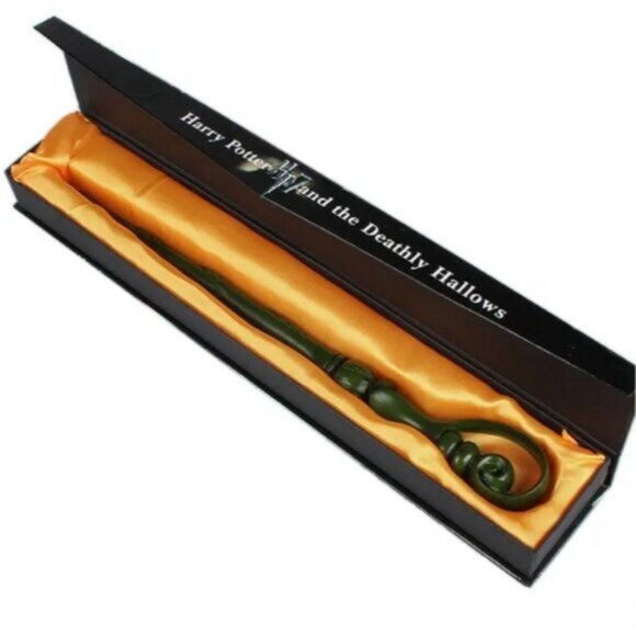 Harry Potter and the Deathly Hallows HP7 Part 2 Cosplay Wand - Picture 1 of 5